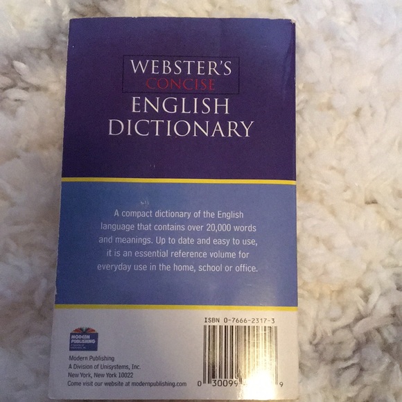Set of 2 Webster’s Paperback Dictionaries - Picture 3 of 7